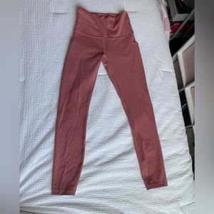 Lululemon wunder train leggings size 4 pink with pockets